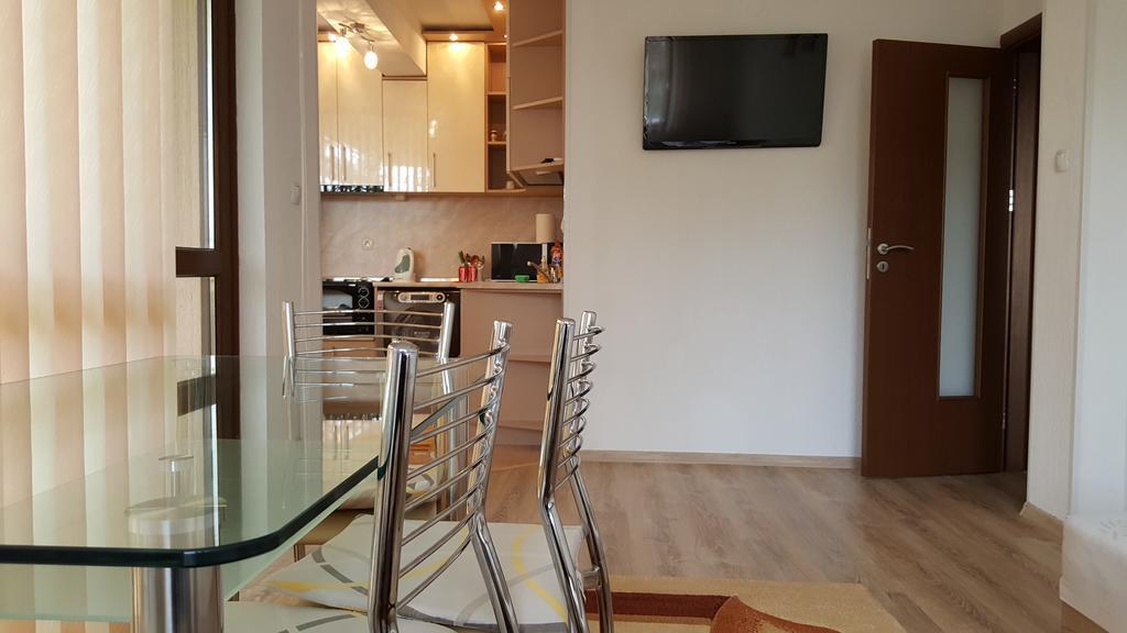 Д И В 1 - D & V 1 Apartment Sandanski Esterno foto