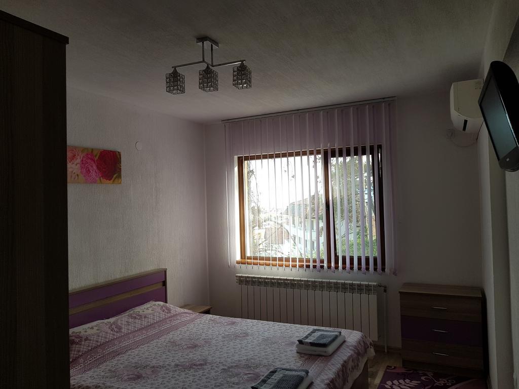 Д И В 1 - D & V 1 Apartment Sandanski Esterno foto
